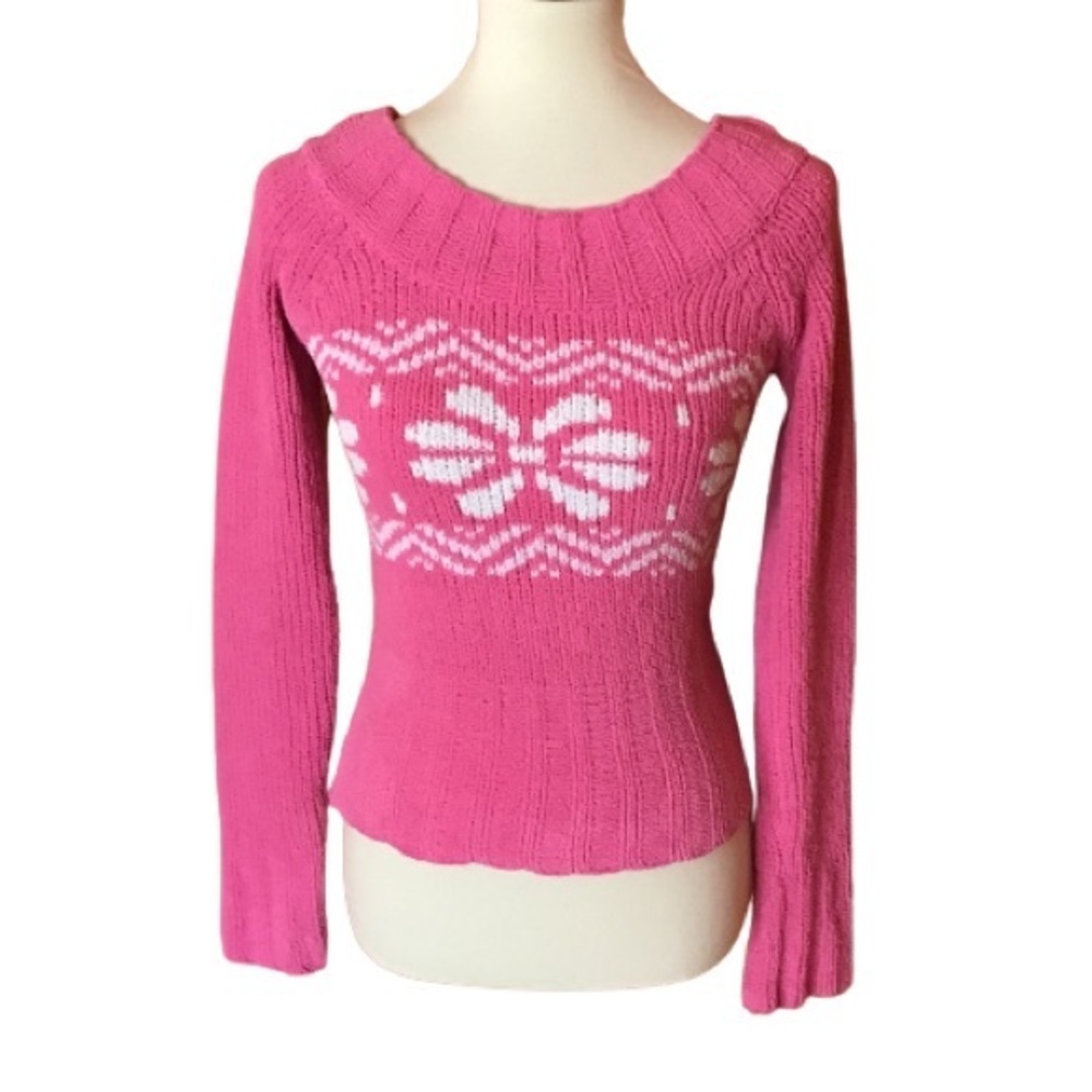 Y2K fuzzy pink cropped sweater